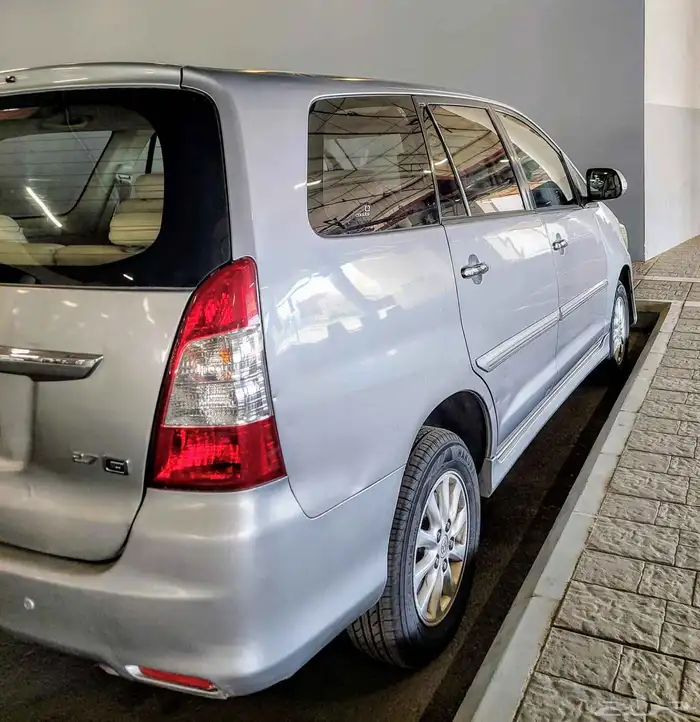 Toyota Innova model 2015 15
