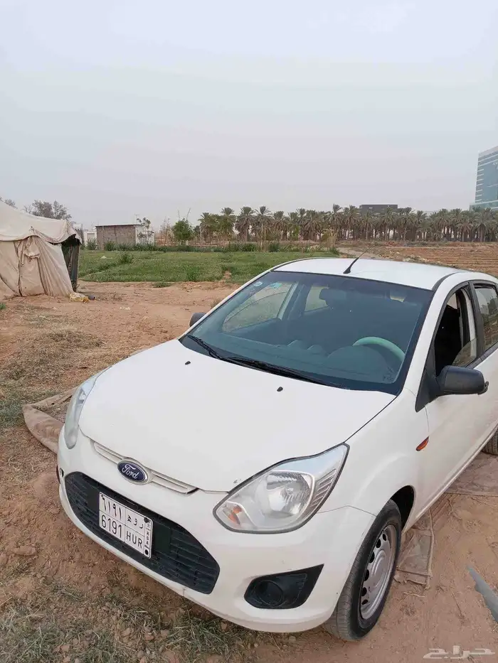 فورد فيجو. 2015 0