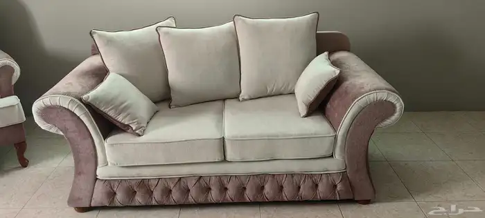 كنب منجد نظيف لم يستخدم بعد التنجيد 0