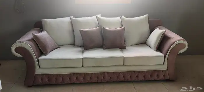 كنب منجد نظيف لم يستخدم بعد التنجيد 1