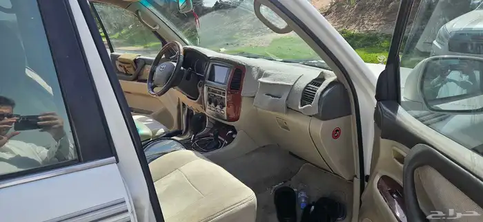 جيب لاندكروز صالون 2004 0