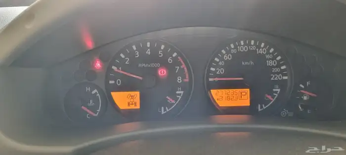 للبيع نيسان اكستيرا 2013 12