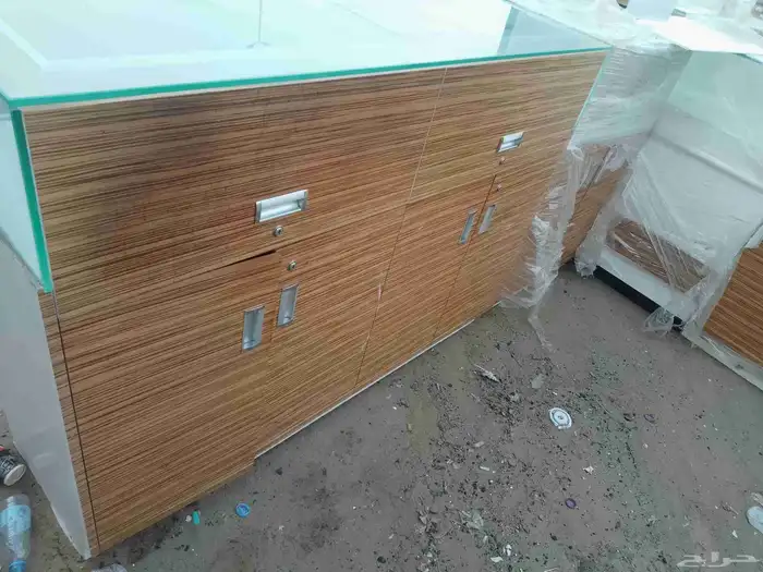 طاولات عرض قزاز 1