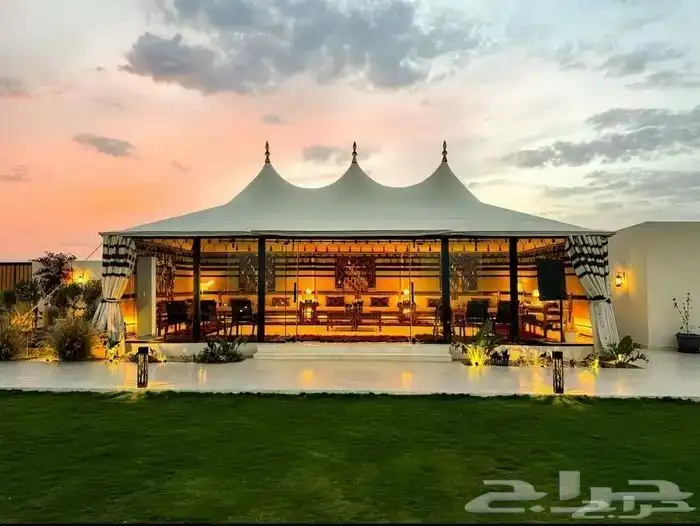 خيمة الصقور 0