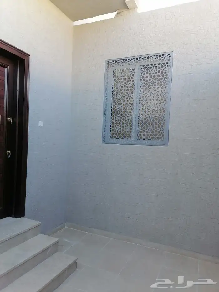 للبيع دور مساحته 356 م بحي الملك فهد موقع قريب الخدمات 2