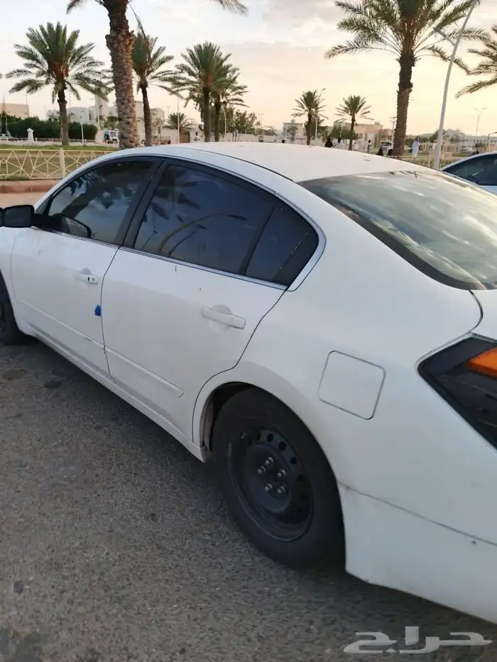 سياره التيما موديل 2010للبيع 0