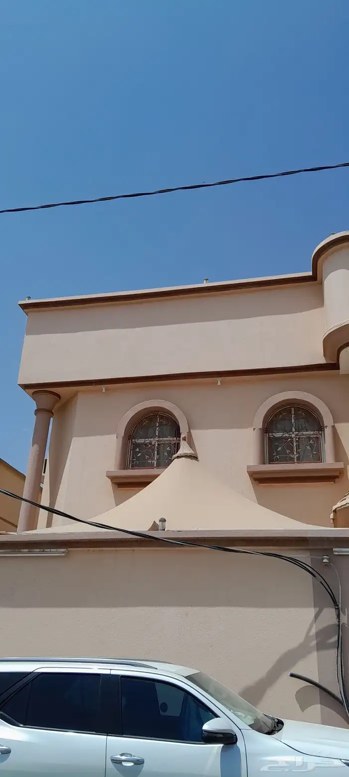 مظلة هرميه 1