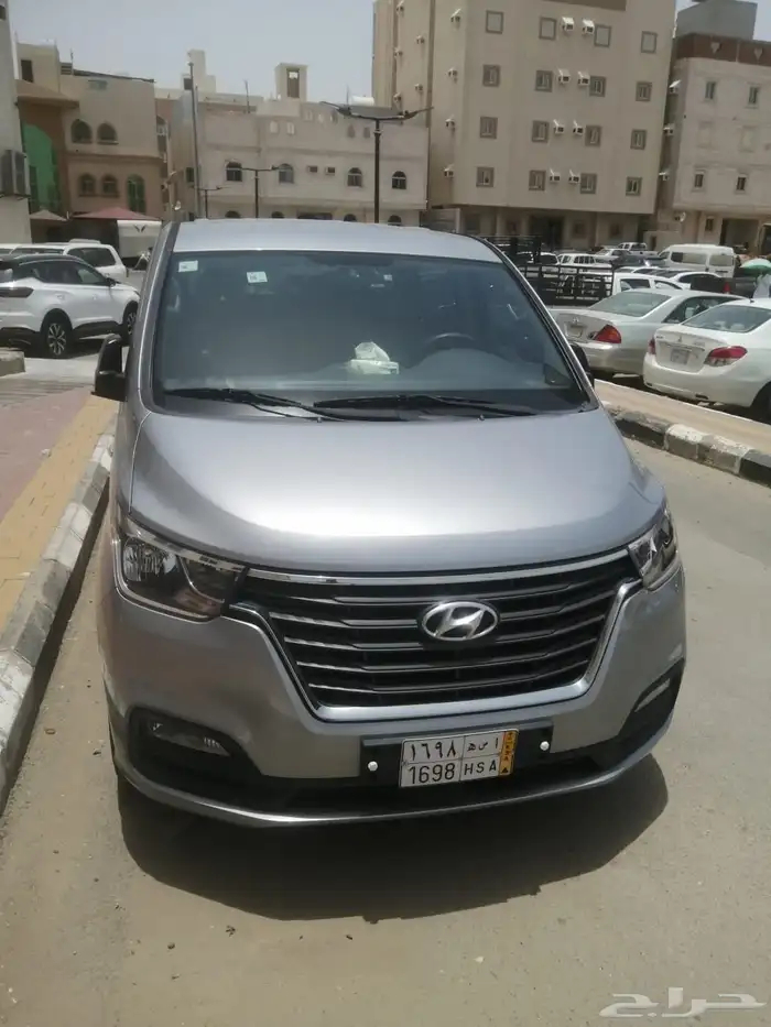 متوجه من مكة الى الرياض باذن الله جاهزين توصيل ركاب او رسائل 0
