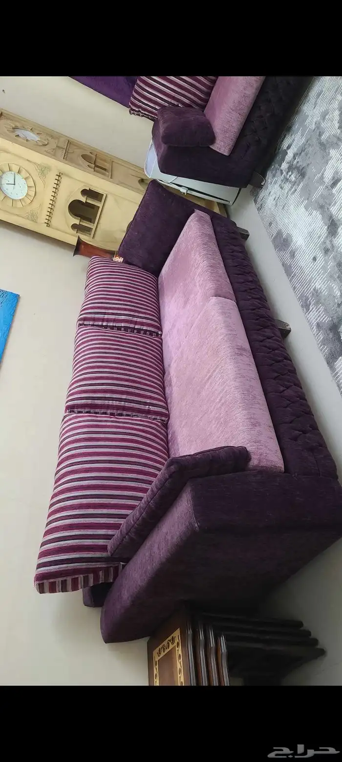 كنب بحالة ممتازة للبيع 0