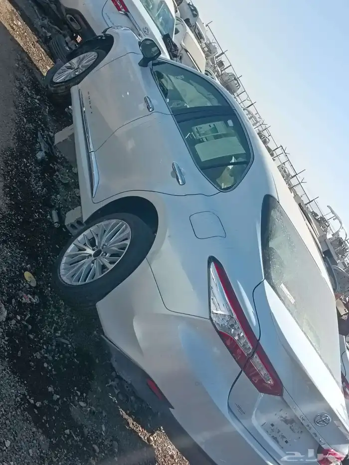 تشليح كامري لبيع قطع غيار فقط مديل 2020 6 سلندر 1