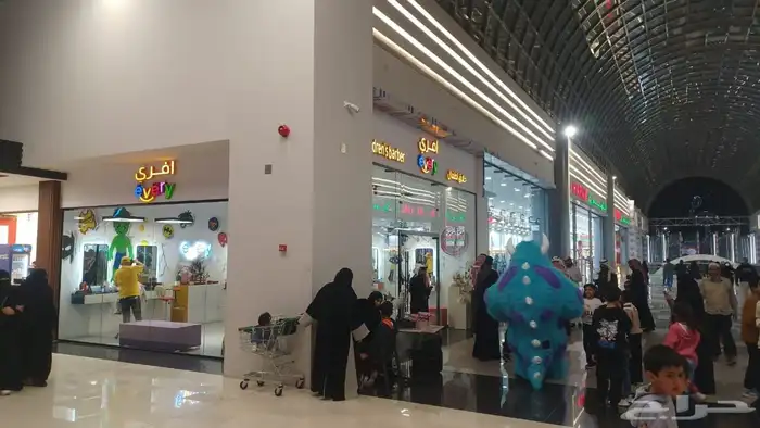 محل حلاق أطفال للتقبيل جاهز من كل شى دخلة الشهري جدا ممتاز 2