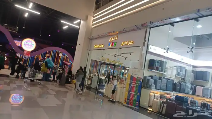 محل حلاق أطفال للتقبيل جاهز من كل شى دخلة الشهري جدا ممتاز 4