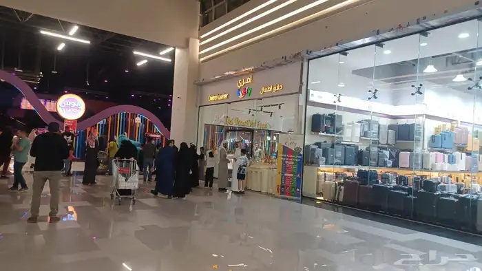 محل حلاق أطفال للتقبيل جاهز من كل شى دخلة الشهري جدا ممتاز 7