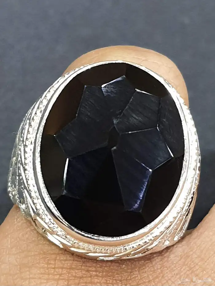 خاتم عقيق يماني اسود مترش 0