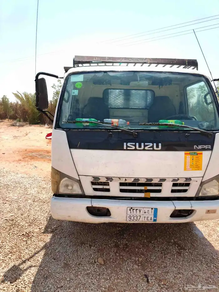 دينا للايجار اليومي والشهري نقل اغراض حلال اخشاب الرياض 1