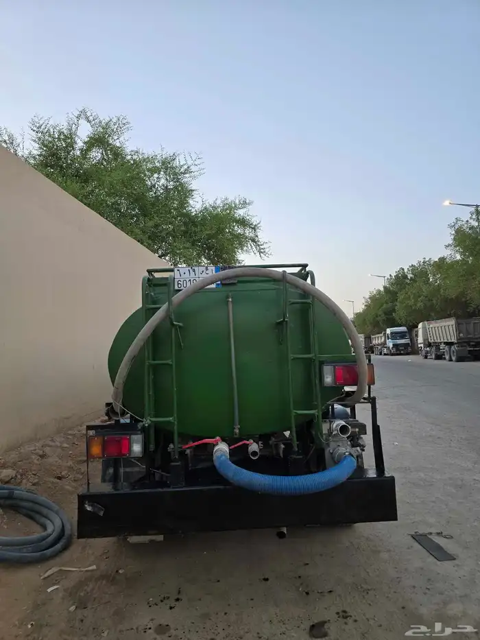 ISUZU NPR 1999 WATER TANK 1