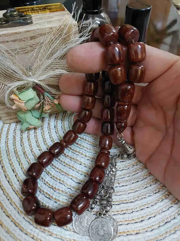 تخفيضات على سبح الفاتوران بمناسبة اليوم الوطني 49