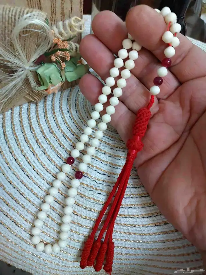 تخفيضات على سبح الفاتوران بمناسبة اليوم الوطني 34