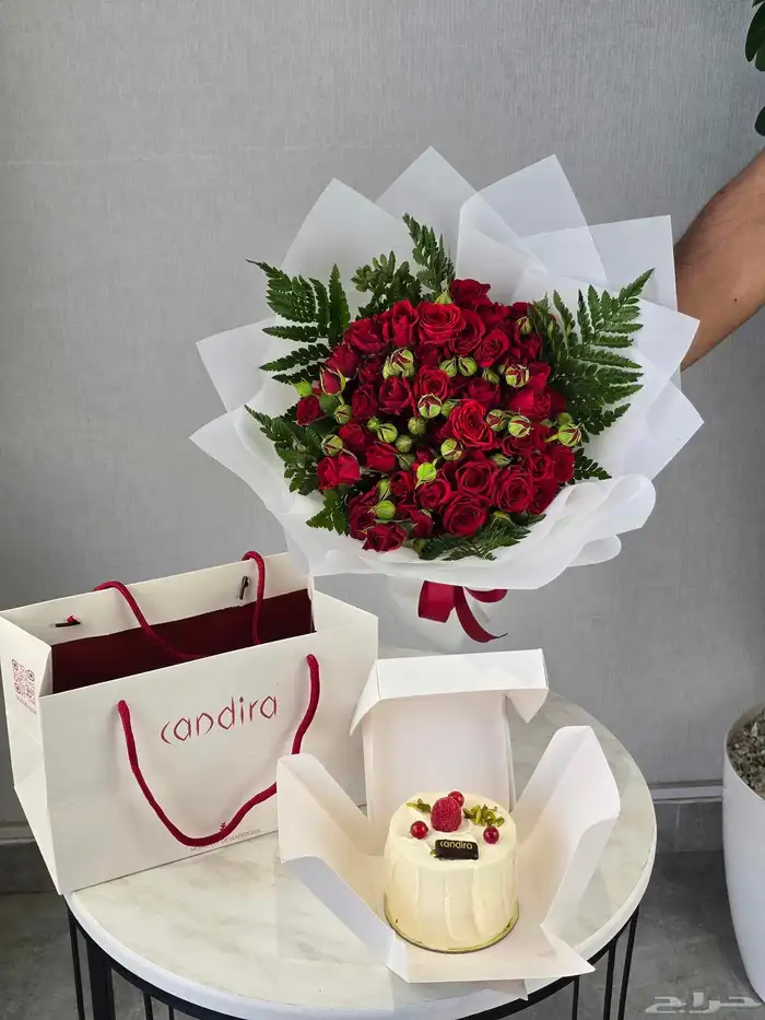 كيك مع ورد  ورد مع كيك 0