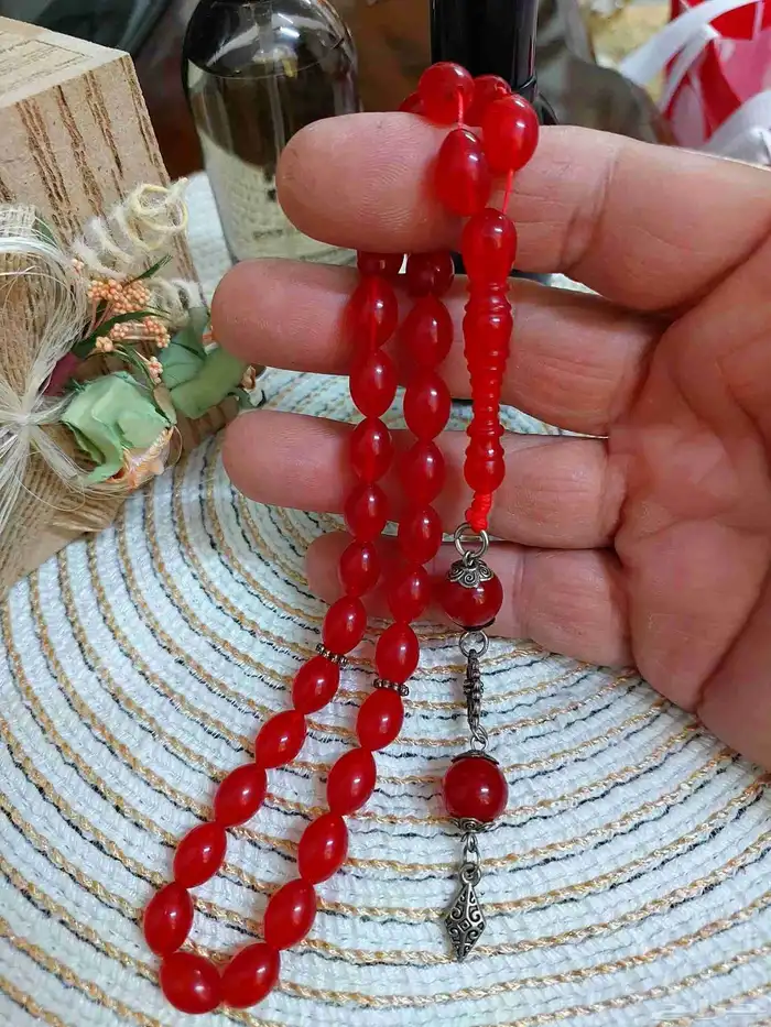 تخفيضات على سبح الفاتوران بمناسبة اليوم الوطني 40