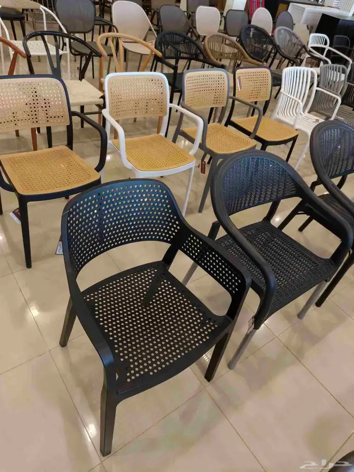 كراسي وطاولات بجميع أنواعها وأشكالها المختلفة 8