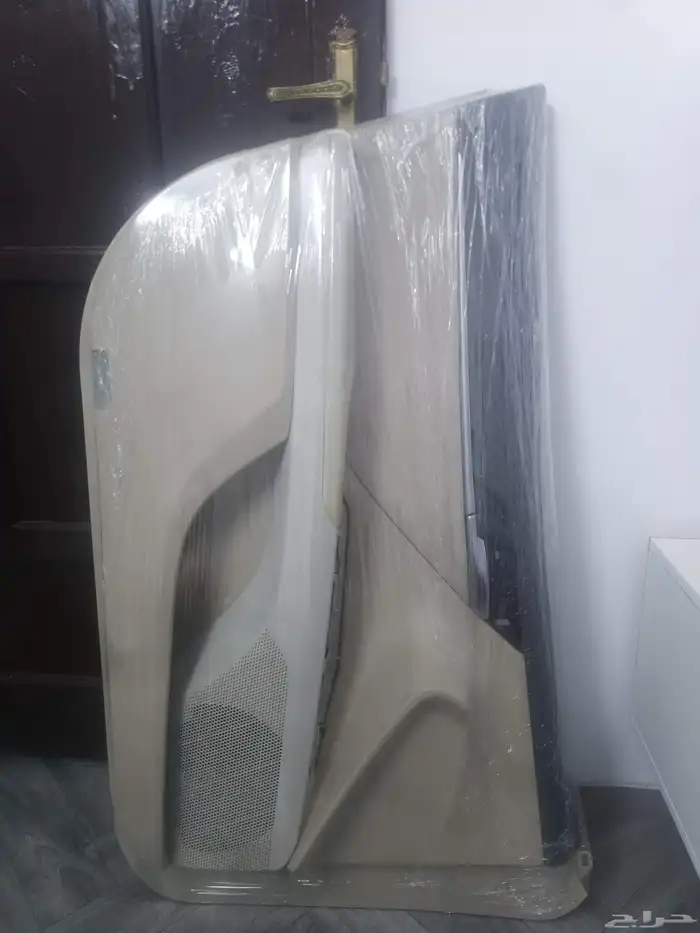 ديكور باب كامري سواق شرط نظييف مستعمل 3