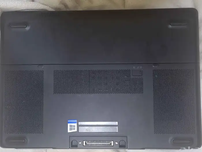 Dell precision 7520 لاب توب 15