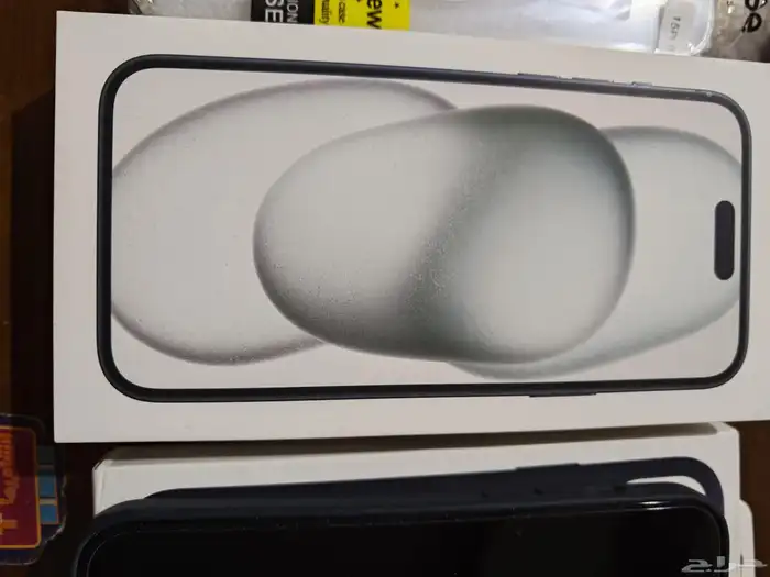 ايفون 15 بلس 256 شبه جديد 3