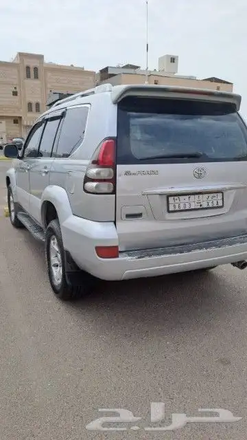 جيب برادو للبيع المديل 2005 اللون رصاصي أربعة سرندل القير 1