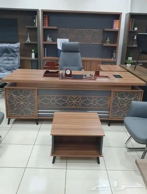 جديد اثاث مودرن مكتبي متوفر (وموجود التوصيل  والتركيب وخدم 2