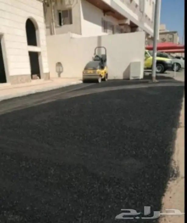 مقاول اسفلت مبشور وحار تزبيط طرق بأقل الاسعار 8