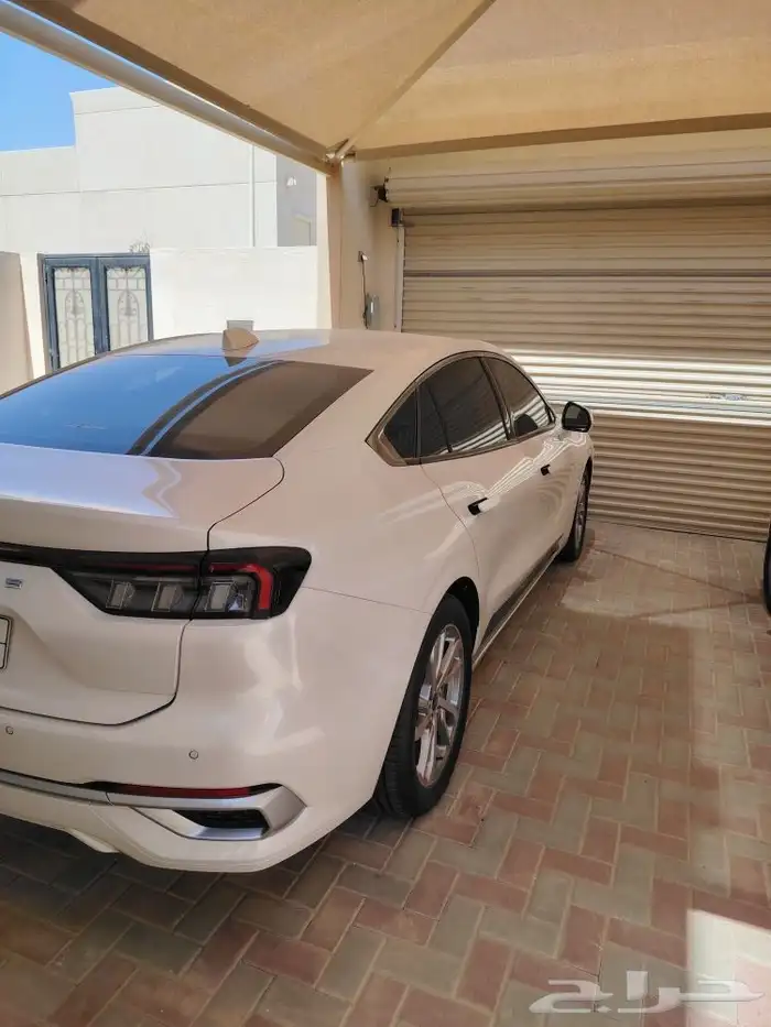 فورد توريس 2023 ابيض ماشيه الفين فقط جديده 2