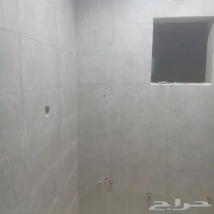 شاب مصري ابحث عن عمل في مجال السيراميك والرخام وبديل الخشب 1