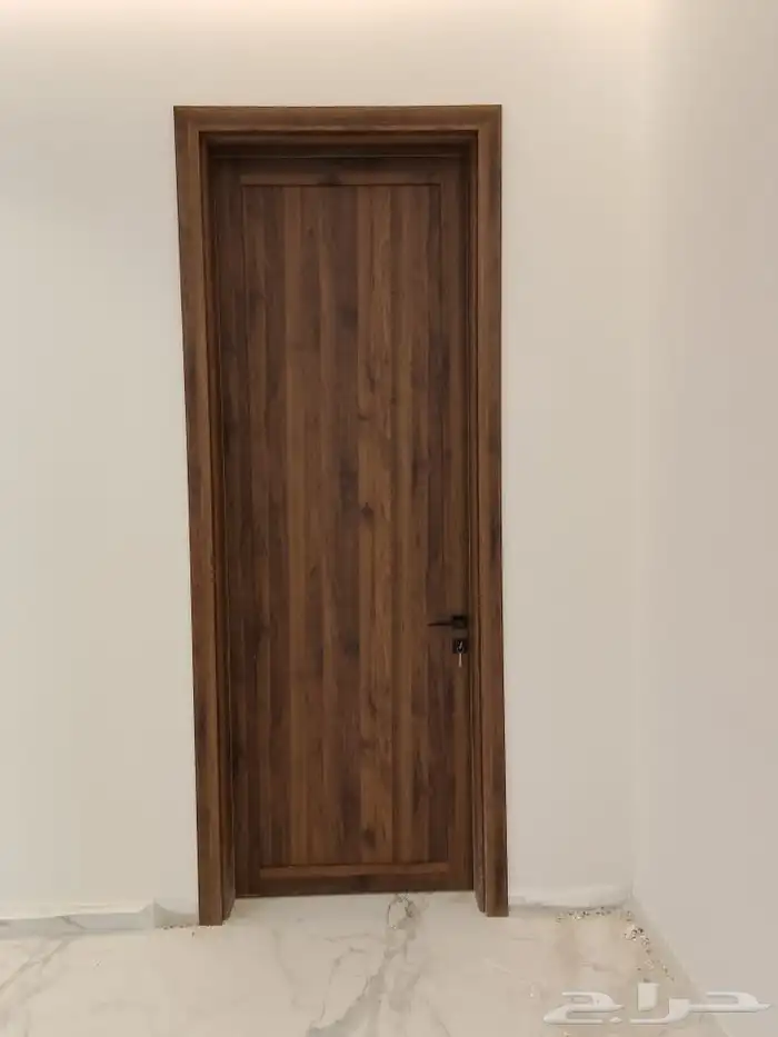 فني تركيب ابواب بي سي 6