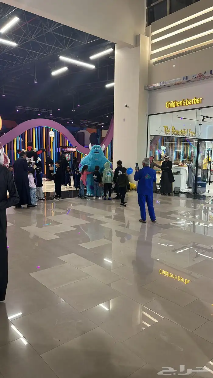 محل حلاق أطفال للتقبيل جاهز من كل شى دخلة الشهري جدا ممتاز 5
