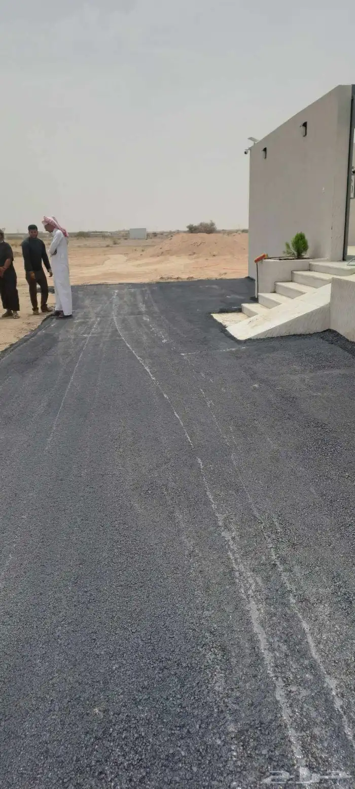 مقاول اسفلت مبشور وحار تزبيط طرق بأقل الاسعار 1