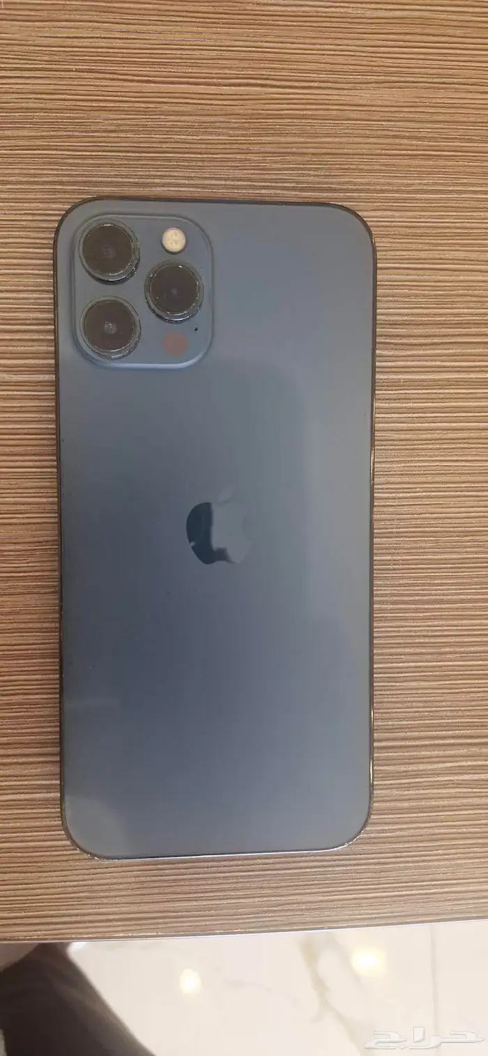 ايفون 12برو ماكس بحاله جيده جدا سعرو 1600 0