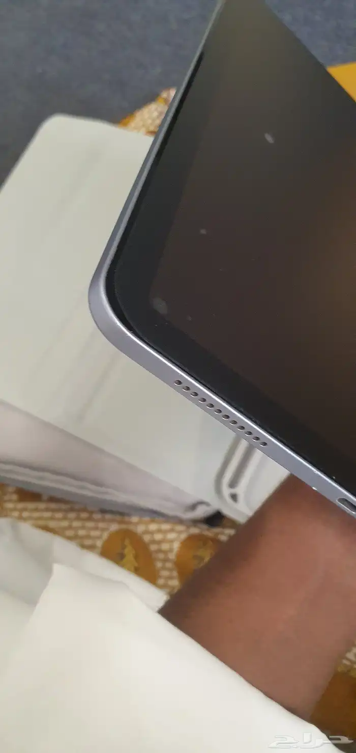 ايباد الجيل الرابع مقايضة مع ماك بوك اير M2 4