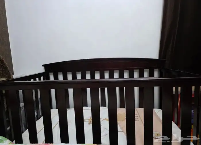 سرير اطفال 0