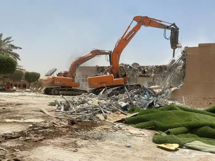 هدم المباني مجانا مقابل المحتويات 0