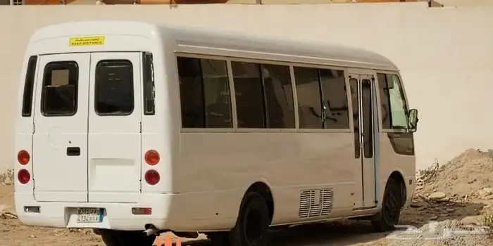 حافله 30راكب نضيف للنقل العمال والموضفين داخل وخارج الرياض 0