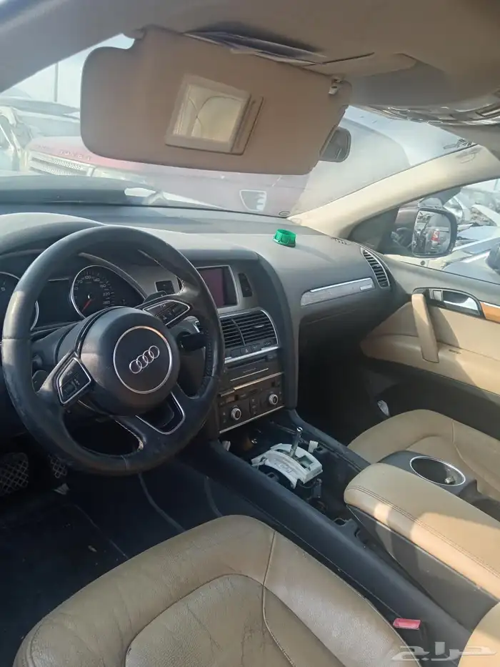 2012 Q7 تشليح نجمة  الحائر لبيع قطع غيار السيارات 5
