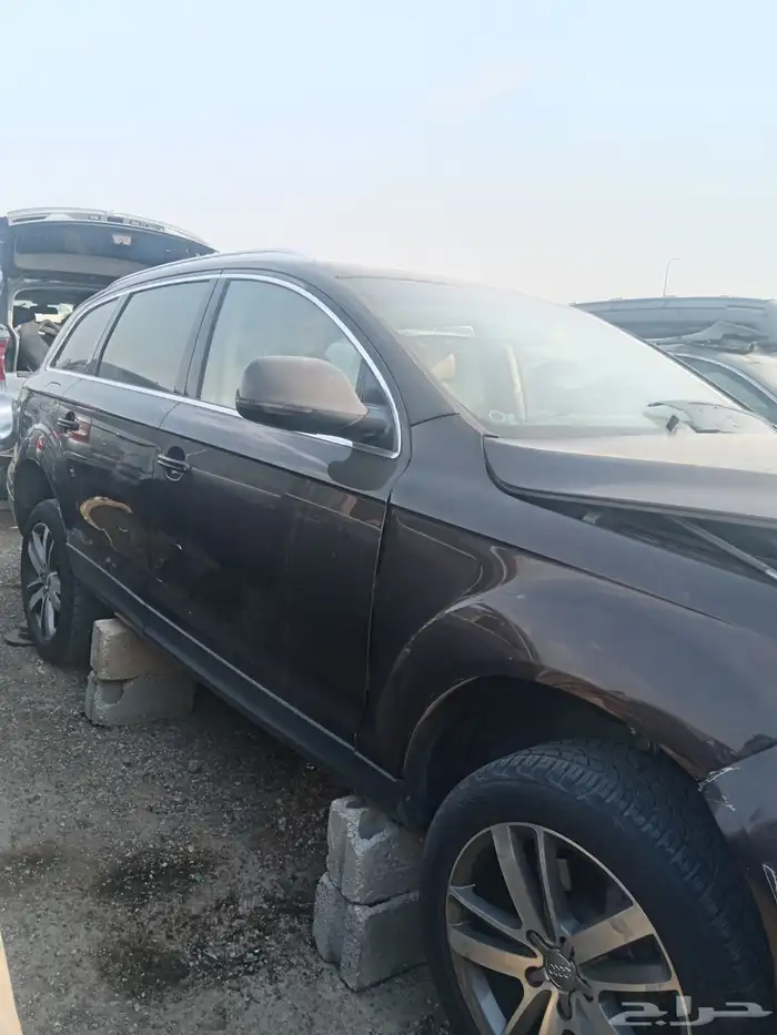 2012 Q7 تشليح نجمة  الحائر لبيع قطع غيار السيارات 3