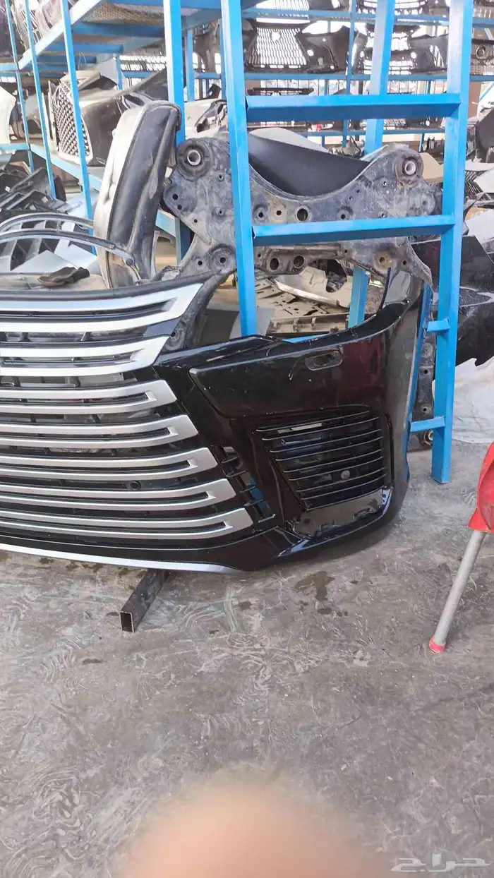 صدام امامي لكزز LX600 3