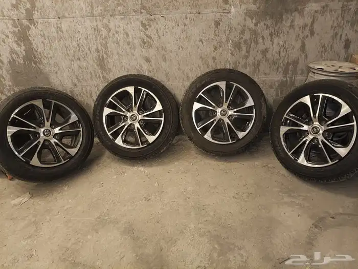4 جنوط مع 4 كفرات اصلي وكاله مع اختامها وكفرات دنلوب نهاية 2