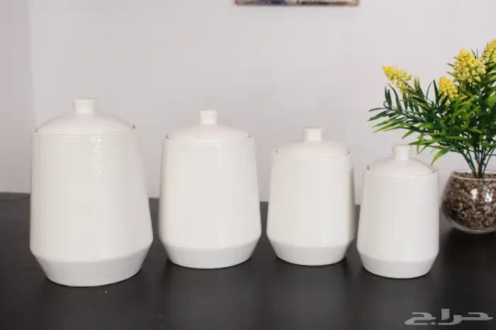 طقم علب بهارات 4 قطع اللون اسود وابيض 1