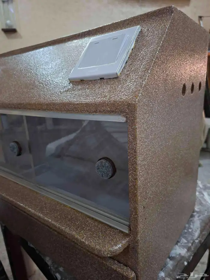 حاضنة الكترونيه 0