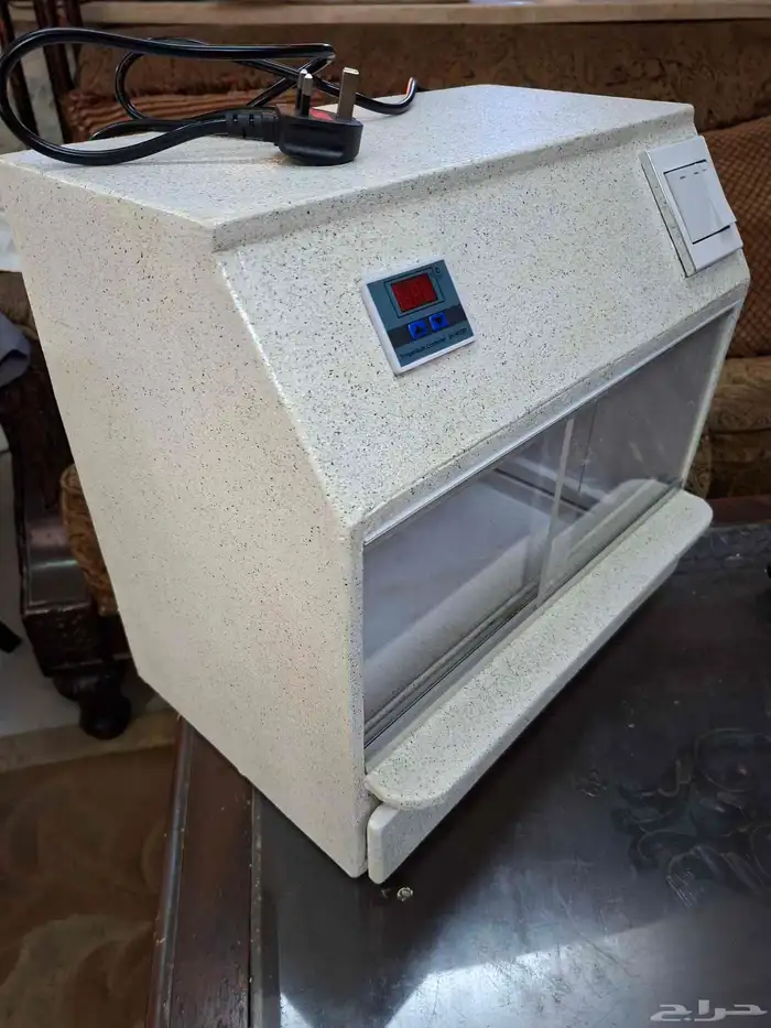 حاضنة الكترونيه 7