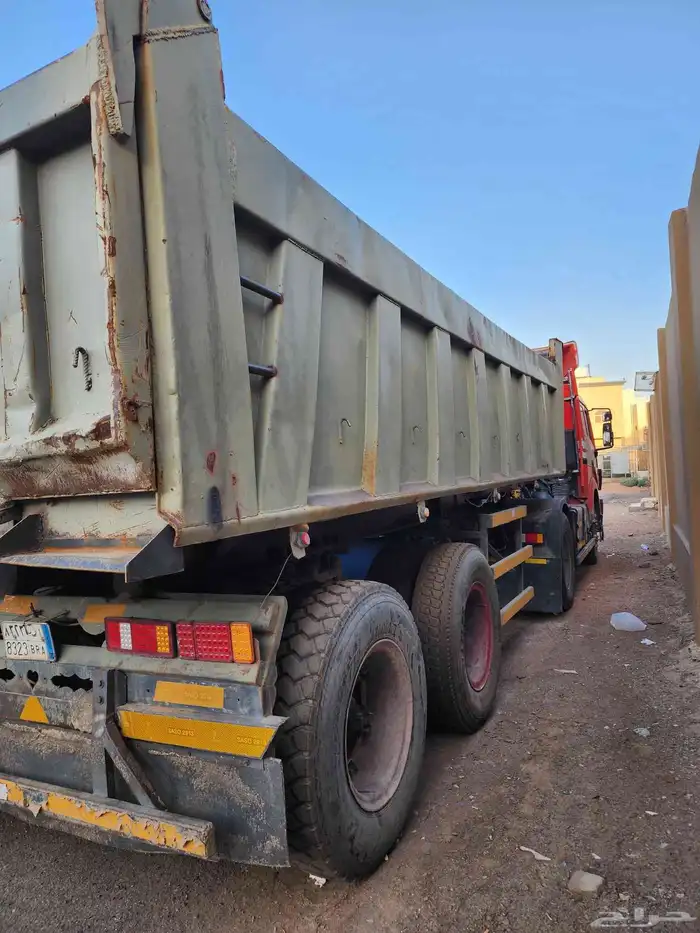 تريلة البي مع صندوق للبيع او للإيجار بالكامل 4