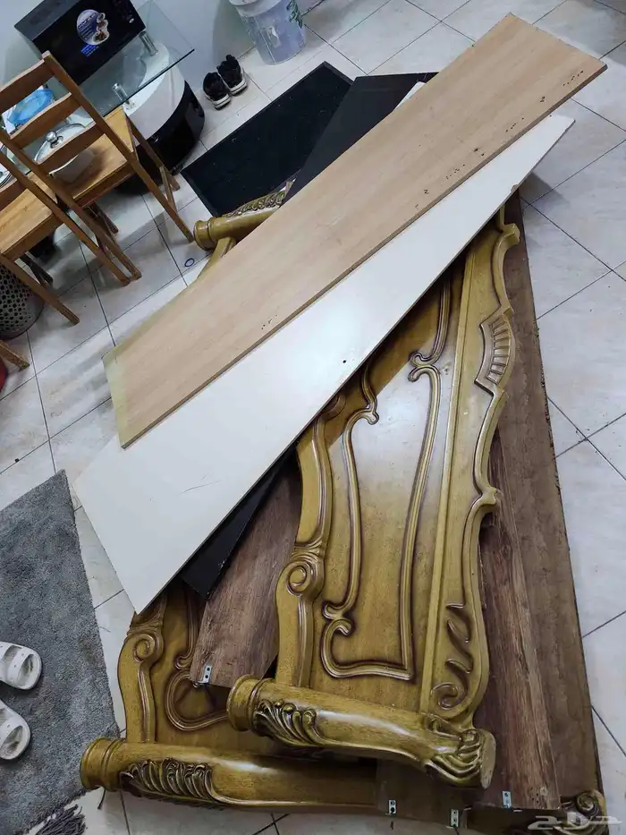 King bed for sale with mattress 4